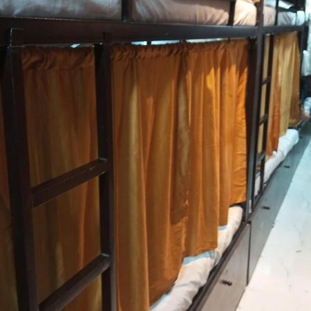 Golden View Dormitory Hotel มุมไบ ภายนอก รูปภาพ